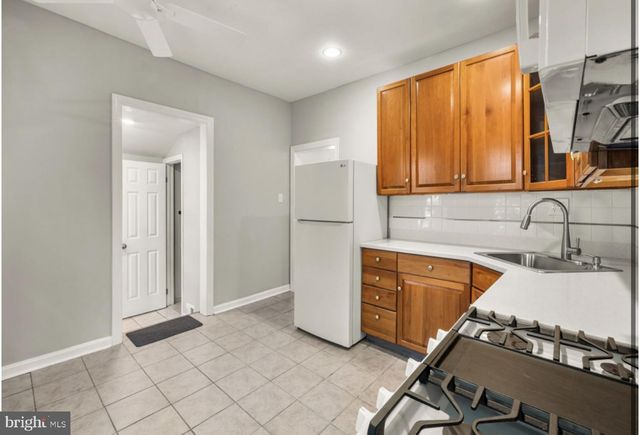 227 W OLIVE ST, Westville, NJ 08093