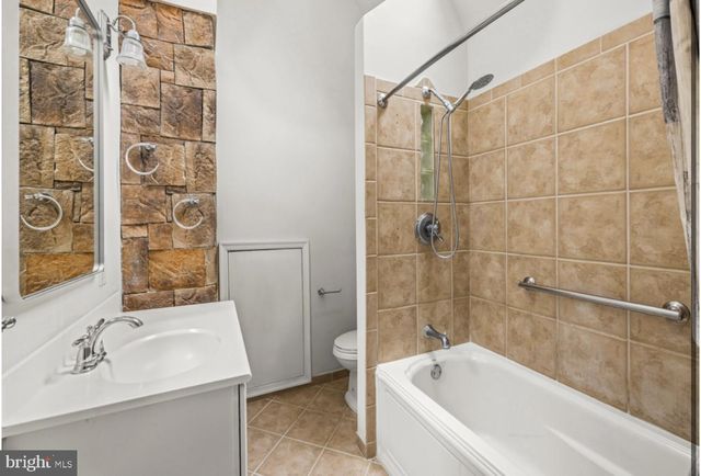 227 W OLIVE ST, Westville, NJ 08093