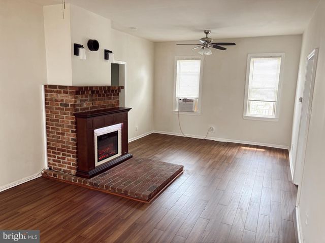 227 W OLIVE ST, Westville, NJ 08093