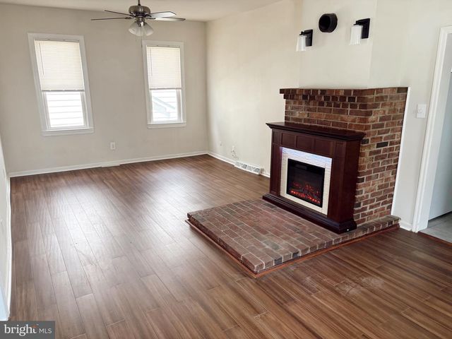 227 W OLIVE ST, Westville, NJ 08093