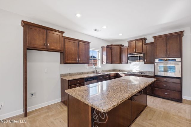 14259 Chapel Ridge Trail, Olive Branch, MS 38654