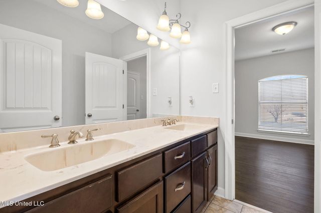 14259 Chapel Ridge Trail, Olive Branch, MS 38654