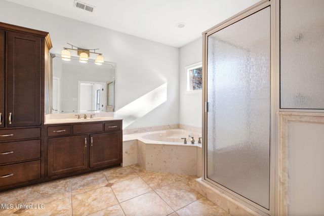 14259 Chapel Ridge Trail, Olive Branch, MS 38654