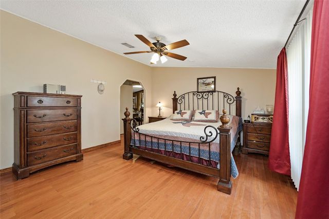 14985 Wiggins Road, Conroe, TX 77302