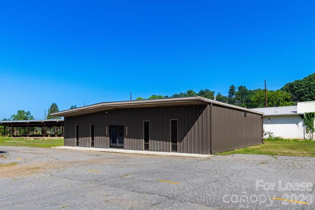 22 Stoner Road, Asheville, NC 28803