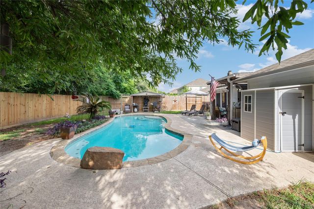 723 Far Pines Drive, Spring, TX 77373