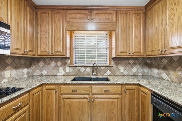 3413 Meadow Oaks Drive, Temple, TX 76502