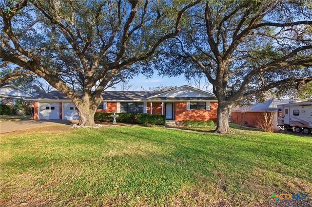 3413 Meadow Oaks Drive, Temple, TX 76502