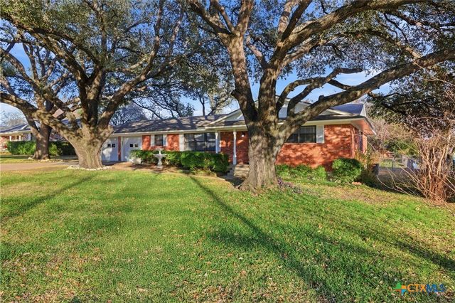 3413 Meadow Oaks Drive, Temple, TX 76502