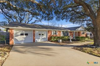 3413 Meadow Oaks Drive, Temple, TX 76502