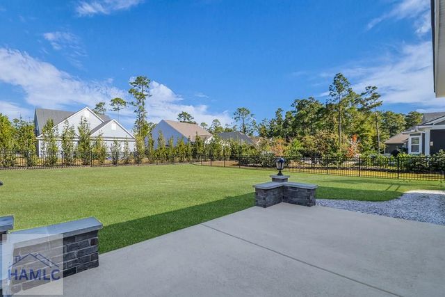 121 Crawford Lane, Richmond Hill, GA 31324