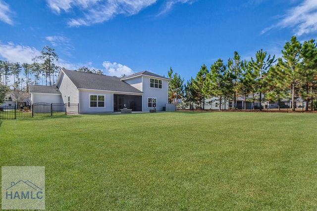 121 Crawford Lane, Richmond Hill, GA 31324