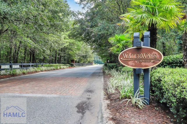 121 Crawford Lane, Richmond Hill, GA 31324