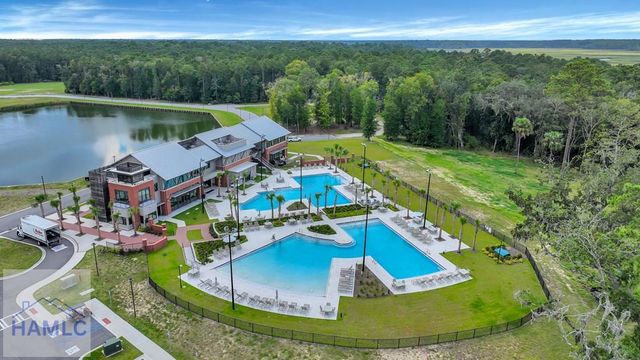 121 Crawford Lane, Richmond Hill, GA 31324