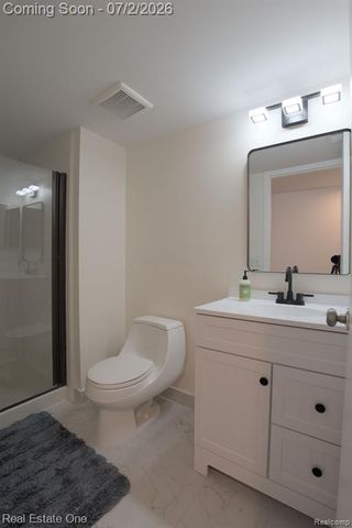 1944 Klingensmith Road 41, Bloomfield Hills, MI 48302