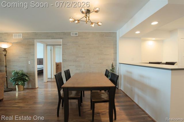 1944 Klingensmith Road 41, Bloomfield Hills, MI 48302