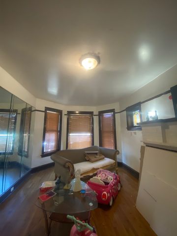 3903 W Monroe Street, Chicago, IL 60624