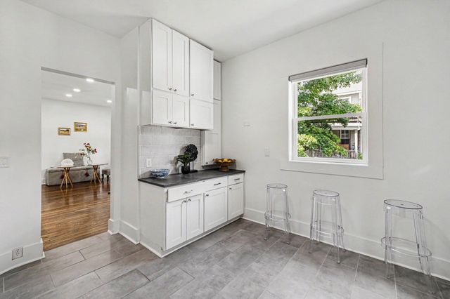 614 Fairview Avenue NE, Grand Rapids, MI 49503