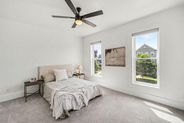 614 Fairview Avenue NE, Grand Rapids, MI 49503