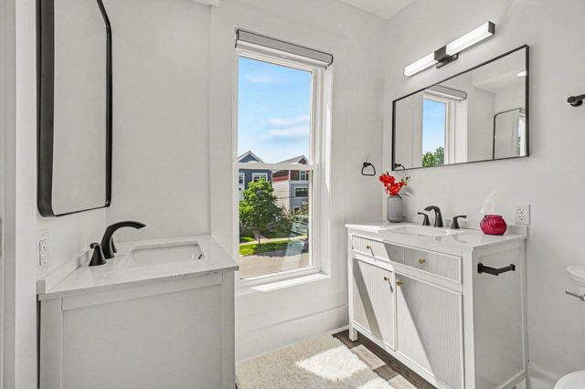 614 Fairview Avenue NE, Grand Rapids, MI 49503