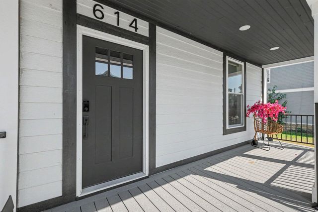 614 Fairview Avenue NE, Grand Rapids, MI 49503