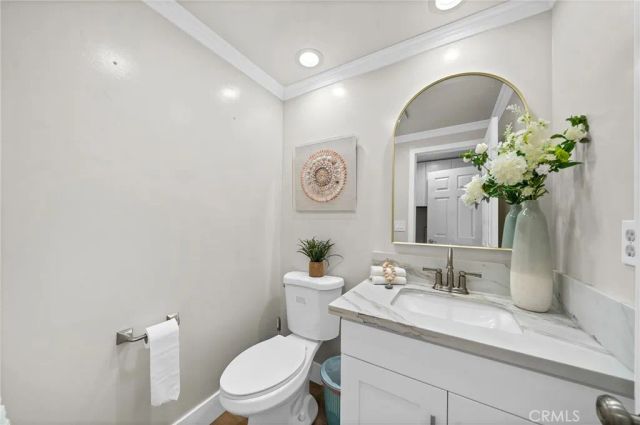 6 Blazing Star, Irvine, CA 92604