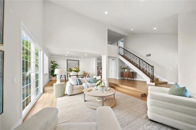 6 Blazing Star, Irvine, CA 92604