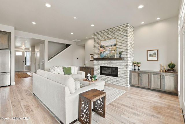 4492 W Enclave Way, Coeur D'alene, ID 83815