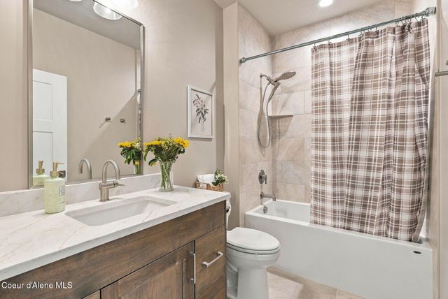 4492 W Enclave Way, Coeur D'alene, ID 83815