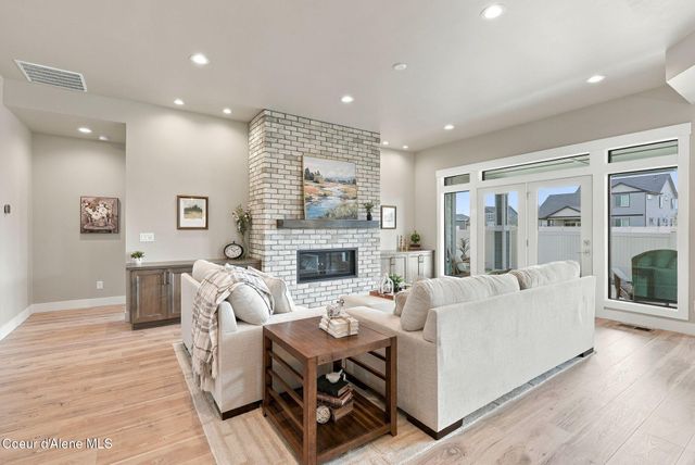 4492 W Enclave Way, Coeur D'alene, ID 83815