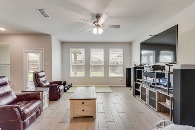 3403 Western Trail, Crandall, TX 75114