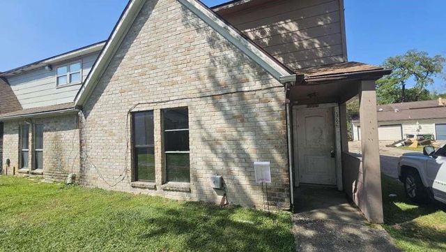 5755 Easthampton Drive C, Houston, TX 77039