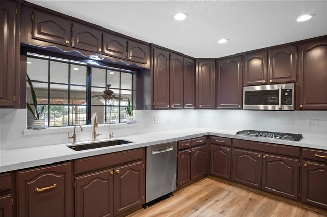 12419 28 Mile Rd, Oakdale, CA 95361