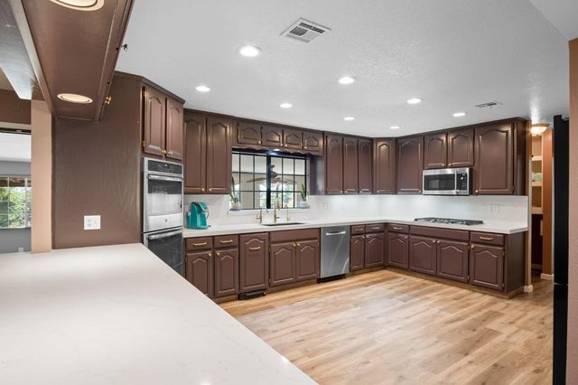 12419 28 Mile Rd, Oakdale, CA 95361