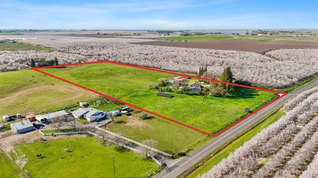 12419 28 Mile Rd, Oakdale, CA 95361