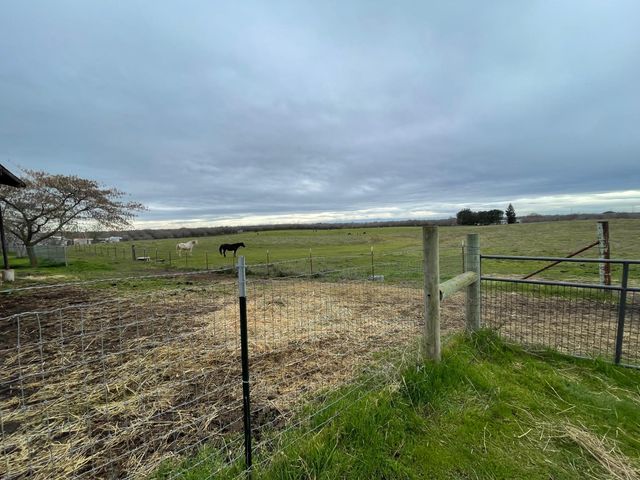 12419 28 Mile Rd, Oakdale, CA 95361