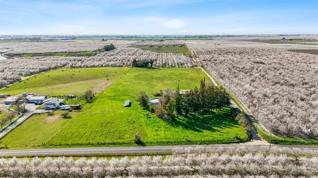 12419 28 Mile Rd, Oakdale, CA 95361