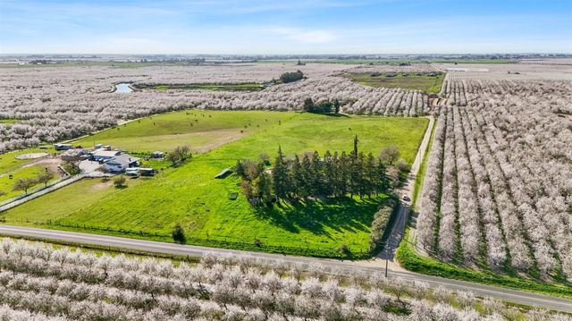 12419 28 Mile Rd, Oakdale, CA 95361