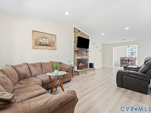 6505 Sexton Dr, Chesterfield, VA 23832