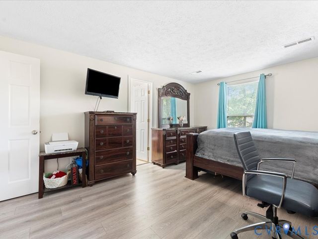 6505 Sexton Dr, Chesterfield, VA 23832