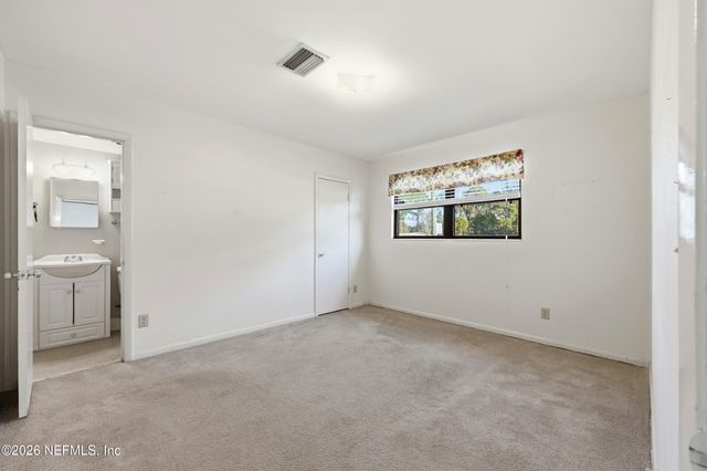 11712 SURFWOOD Avenue, Jacksonville, FL 32246