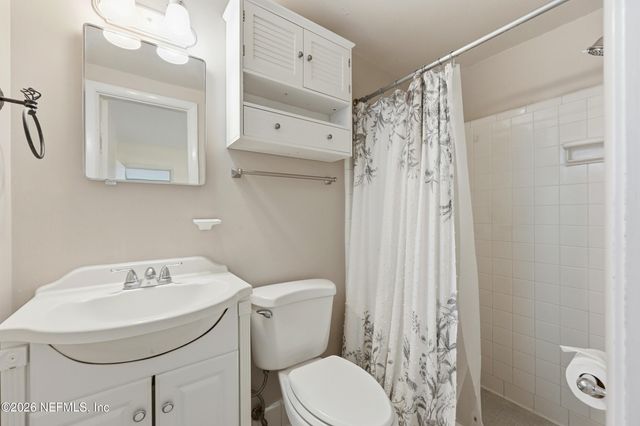 11712 SURFWOOD Avenue, Jacksonville, FL 32246