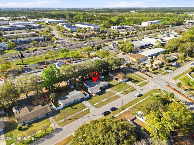 11712 SURFWOOD Avenue, Jacksonville, FL 32246