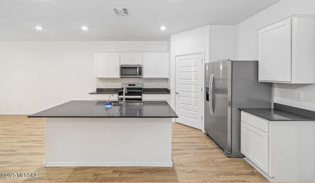 10066 N Guayacan Trail, Marana, AZ 85653