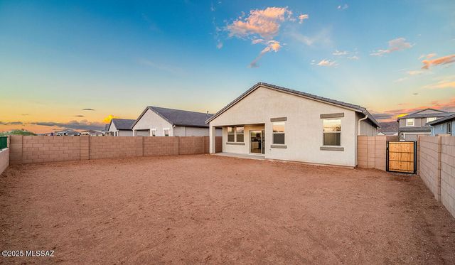 10066 N Guayacan Trail, Marana, AZ 85653