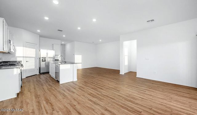 10066 N Guayacan Trail, Marana, AZ 85653