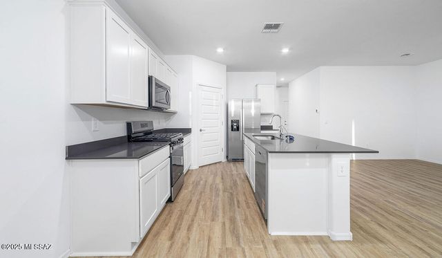 10066 N Guayacan Trail, Marana, AZ 85653