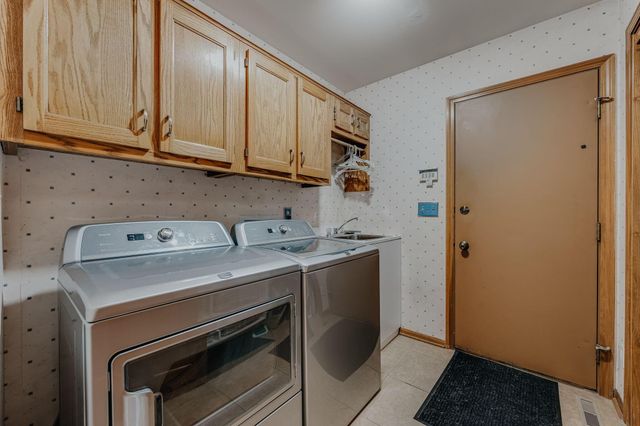 7220 Lorine Court, Columbus, OH 43235