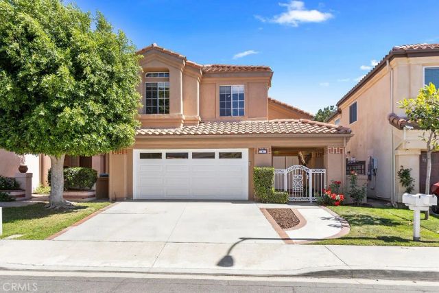 6 Aprilla, Irvine, CA 92614