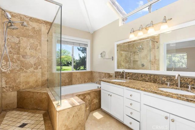 6 Aprilla, Irvine, CA 92614